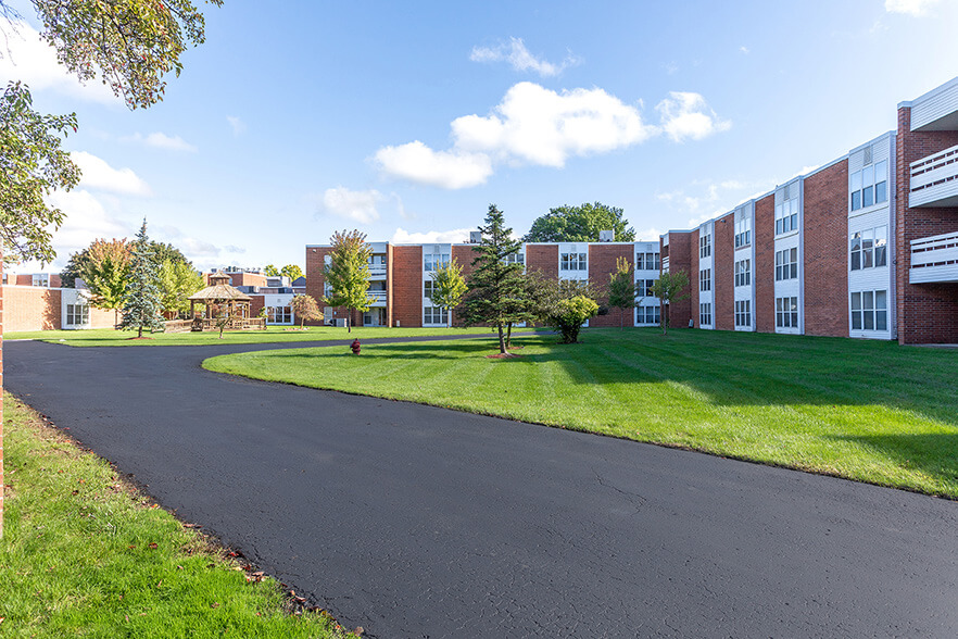 Read more about the article LOOP Secures a $12.5M Loan for Refinancing of 346-unit Senior Living Community in Southfield, MI